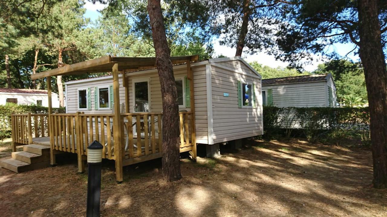 Coeur De Vendee Hotell La Boissiere-de-Montaigu Exteriör bild
